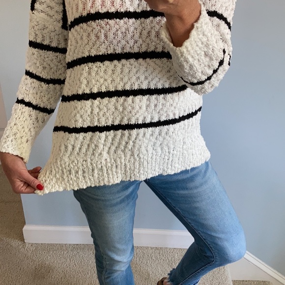 White & Black Stripe Popcorn Texture Sweater - Picture 6 of 7